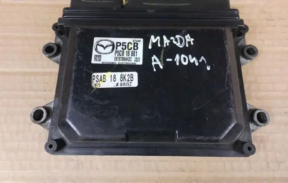 Mazda 3 III Engine control unit/module P5CB18881 P5CB E6T67884HZC