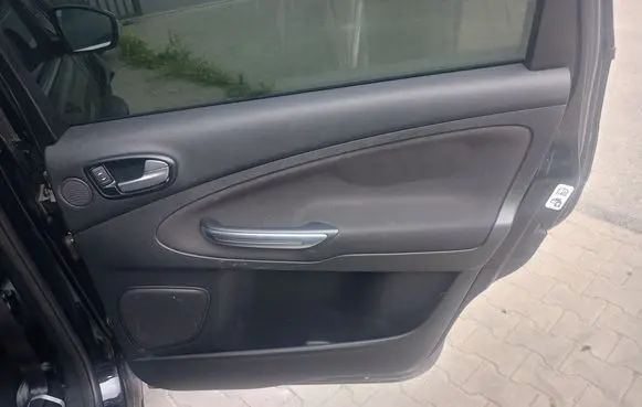 Ford S-MAX Coupe rear side trim panel 