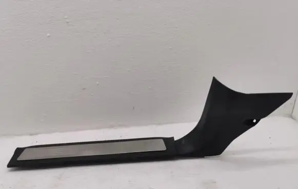 Toyota Hilux (N50, N60, N70) side skirts sill cover 