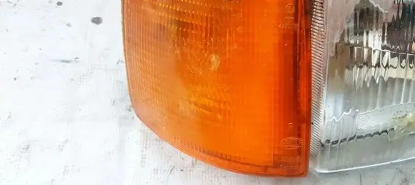 Volkswagen PASSAT B3 Front indicator light 457953050