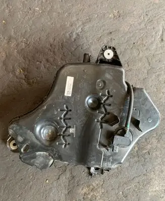BMW 3 G20 G21 AdBlue liquid reservoir 7454339