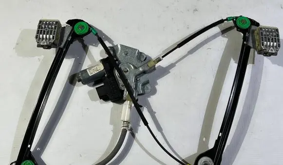 Ford Mustang V Front door window regulator with motor 6R336323201BA