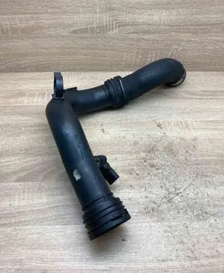 Volkswagen PASSAT B6 Intercooler hose/pipe 1K0145770D 1K0145830D
