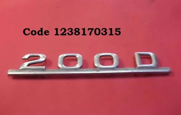Mercedes-Benz W123 Manufacturers badge/model letters 1238170315