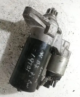 Volkswagen PASSAT B7 Starter motor 02Z911024H