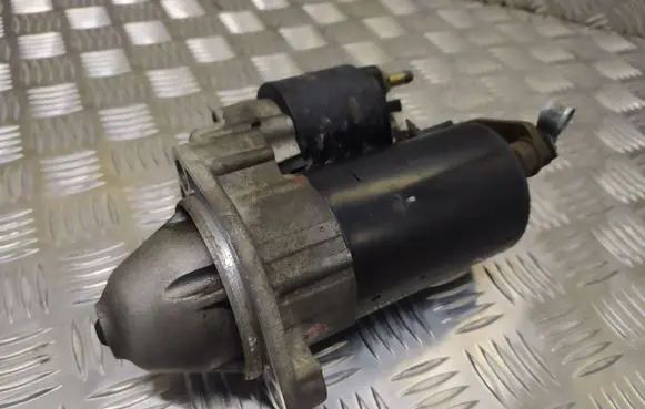 Audi A4 S4 B6 8E 8H Starter motor 06B911023