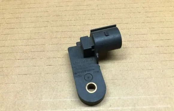 Skoda Yeti (5L) Master brake cylinder 1K0945459A 1K0945456A