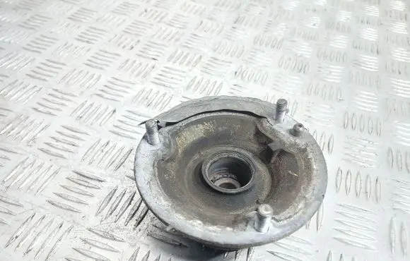 BMW 1 E81 E87 Front upper strut mount 