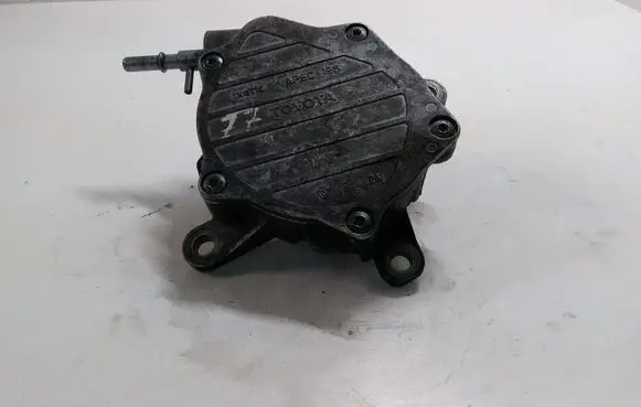 Toyota Avensis T250 Vacuum pump 31010818