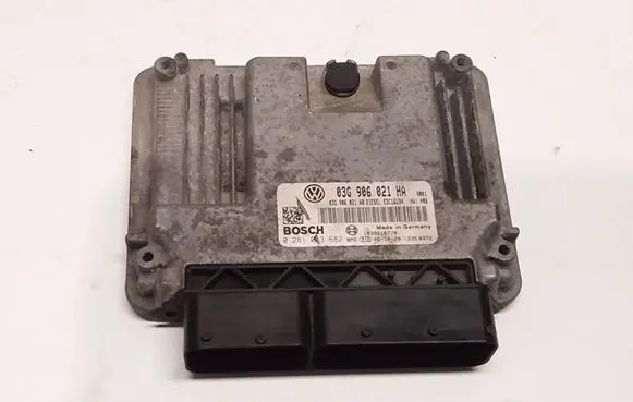 Volkswagen Golf V Engine control unit/module 03G906021HA 03G906021AB 0281013682