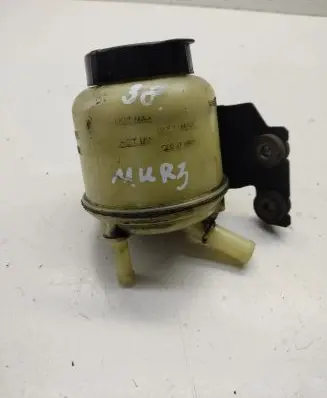Nissan Murano Z50 Power steering fluid tank/reservoir