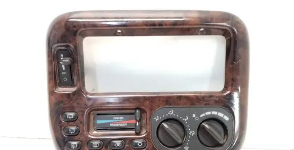 Chrysler Town & Country III Climate control unit P04677666 3801846786 3517A