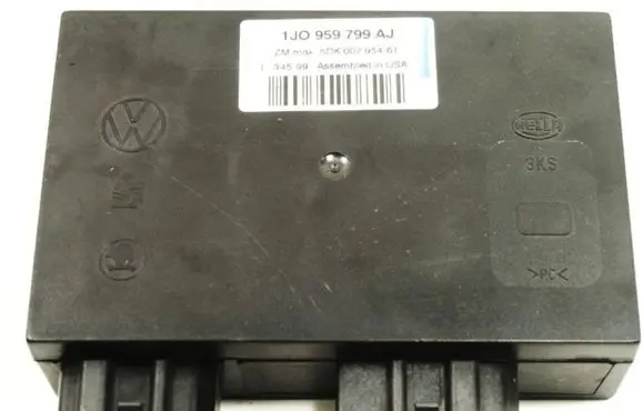 Volkswagen Scirocco Comfort/convenience module 5K0937087H