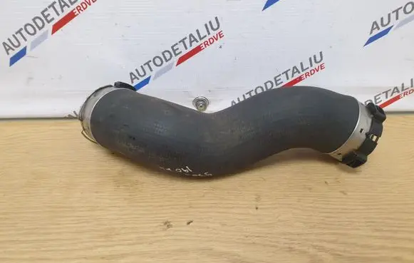 BMW 5 F10 F11 Intercooler hose/pipe 8516509 11618516509