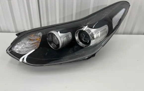 KIA Sportage Headlight/headlamp 92101F1010 L10L 130732947000