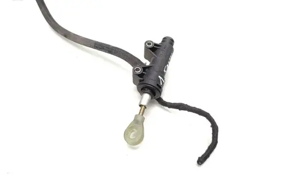 BMW 3 E46 Clutch master cylinder 6758822 21526758822