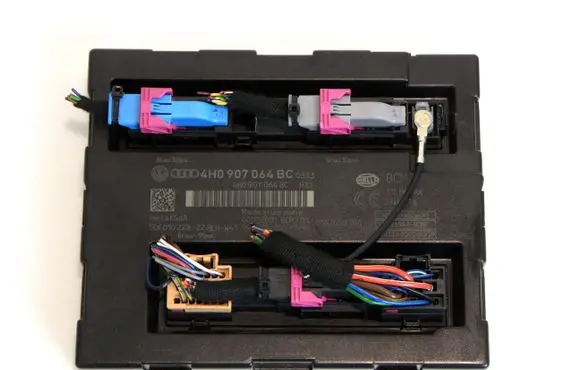 Audi A8 S8 D4 4H Comfort/convenience module 4H0907064BC
