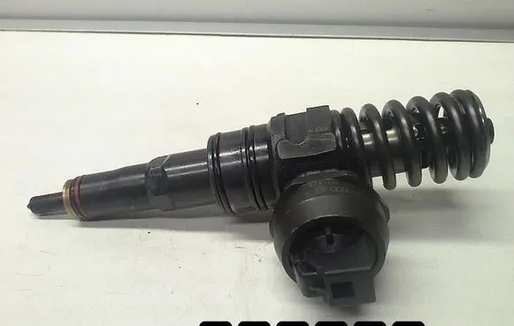 Audi A3 S3 8P Fuel injector 038130073AG