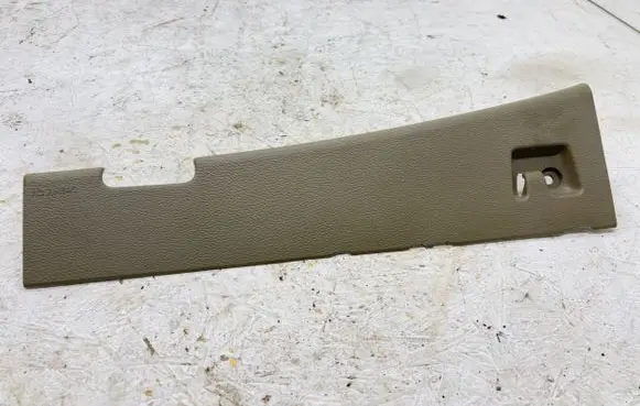 Volvo V70 Other sill/pillar trim element