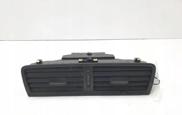 Skoda Fabia Mk3 (NJ) Dashboard side air vent grill/cover trim