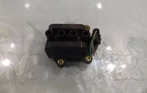 Renault Twingo II High voltage ignition coil