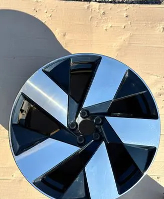 Volvo XC40 R20 alloy rim 0JX20H2