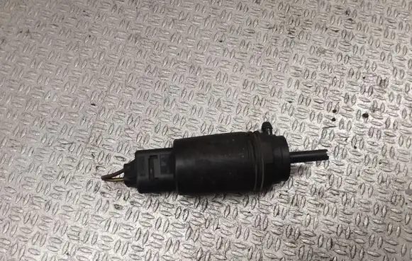 Land Rover Range Rover L322 Windscreen/windshield washer pump 67128377612