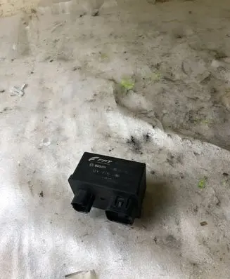 Alfa Romeo Giulia Glow plug pre-heat relay 0281003065