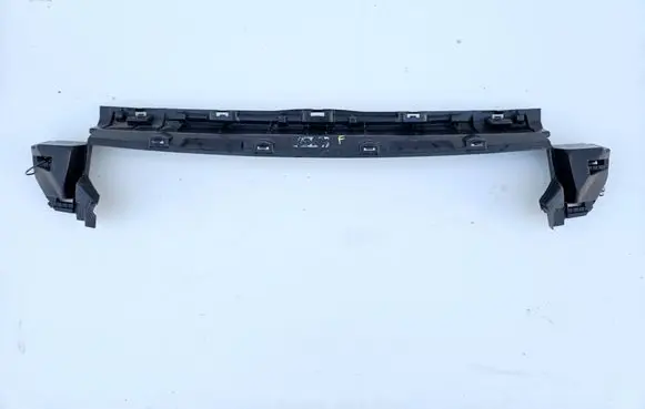 Mercedes-Benz GLA W156 Front bumper mounting bracket A1568858500