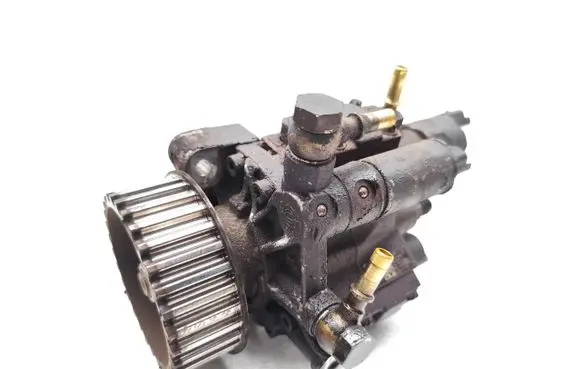Nissan Qashqai Fuel injection high pressure pump 167000938R A2C53252602