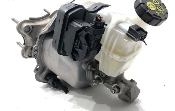 Renault Clio V Brake booster 472107786R