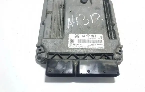 Volkswagen Touareg I Engine control unit/module 070997016e 0171012926