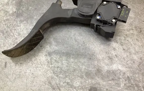 Skoda Fabia Mk1 (6Y) Accelerator throttle pedal 0280752215 6Q1721503E 391200474YB3