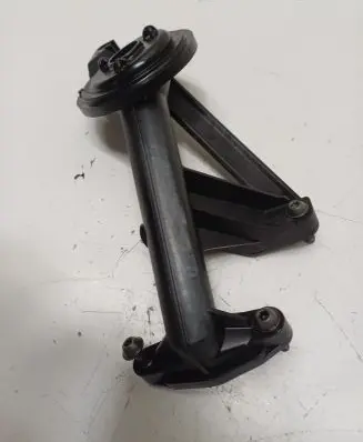 Peugeot 3008 II Oil sump strainer pipe 9643755580