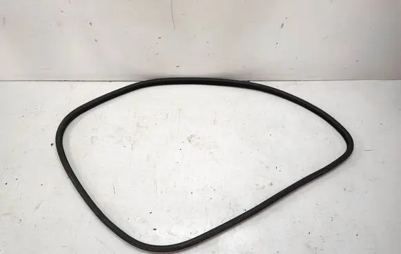 BMW 5 F10 F11 Front door rubber seal 7182270