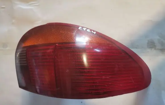 Ford Mondeo MK I Rear/tail lights 93B613N004