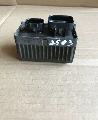 Opel Insignia A Glow plug pre-heat relay 55574293 0522122601