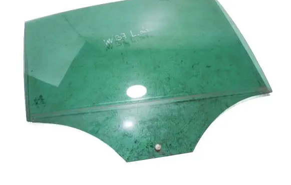 Volkswagen PASSAT B7 Rear door window glass 43R007954