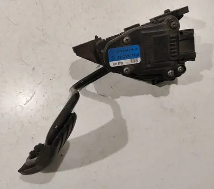 Renault Espace - Grand espace IV Accelerator throttle pedal 8200007513
