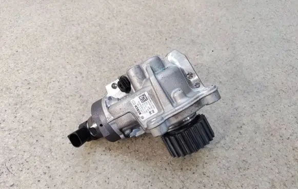 Audi A6 S6 C8 4K Fuel injection high pressure pump 05L13075501A 05L130755 0445010790
