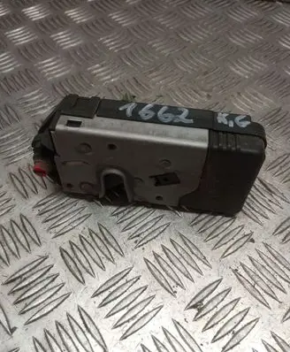 Opel Zafira A Rear door lock 24414134