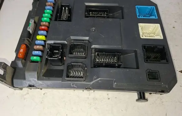 Citroen C3 Fuse module 9666952280 22661F01 PRT0678001