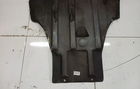 Renault Scenic III - Grand scenic III Engine splash shield/under tray