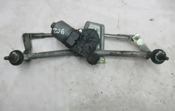 Peugeot 206+ Front wiper linkage and motor 3397020578