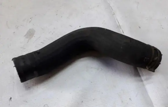 Toyota Avensis T270 Intercooler hose/pipe
