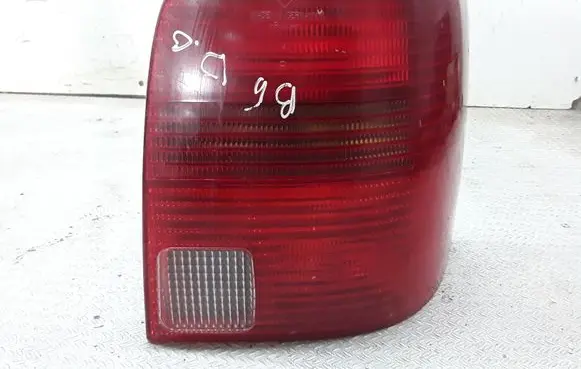 Volkswagen PASSAT B5 Rear/tail lights