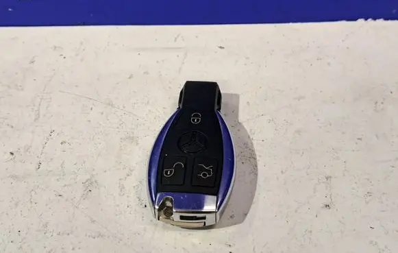 Mercedes-Benz CLS C219 Ignition key/card IGNITIONKEY