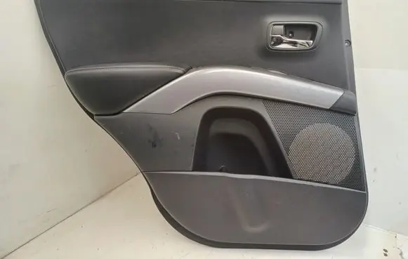Mitsubishi Outlander Rear door card panel trim 7222A595ZZ