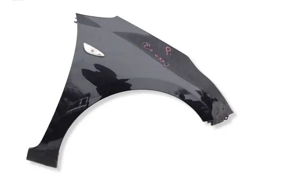 KIA Ceed Fender W5YK