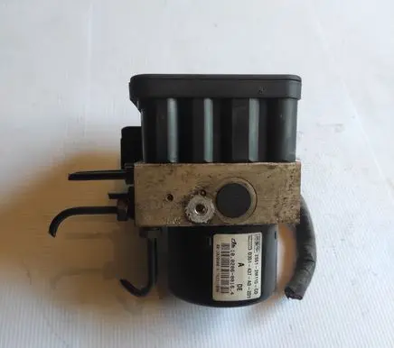Ford Fiesta ABS Pump 2S612M110CD D351437A0Z01
